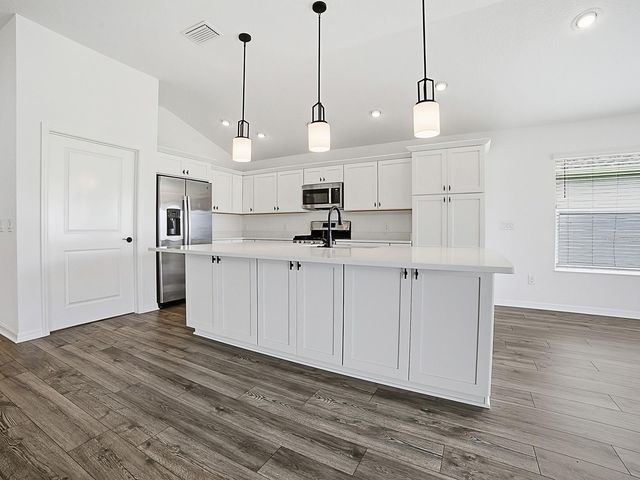 1404 HEARNS LOOP, The Villages, FL 34762