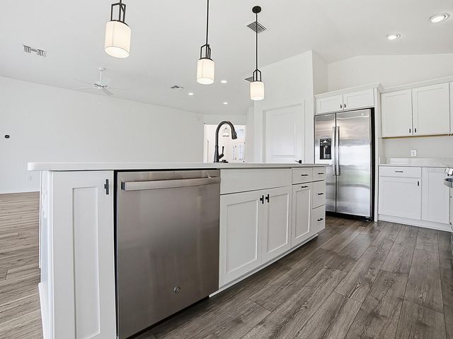 1404 HEARNS LOOP, The Villages, FL 34762