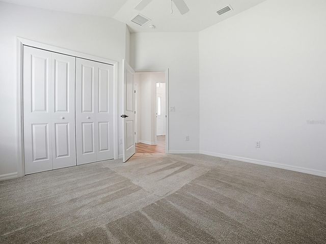 1404 HEARNS LOOP, The Villages, FL 34762