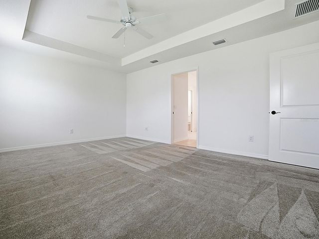 1404 HEARNS LOOP, The Villages, FL 34762