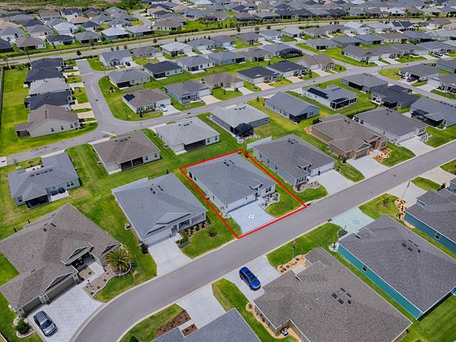 1404 HEARNS LOOP, The Villages, FL 34762