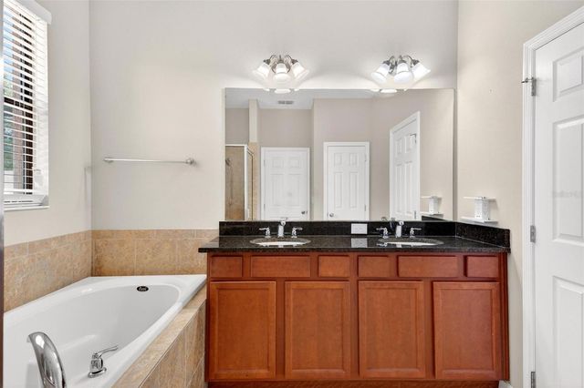 10025 LEYBURN COURT, Orlando, FL 32825