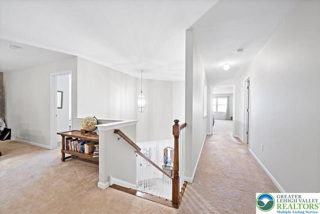 400 Inverness Circle, Easton, PA 18042