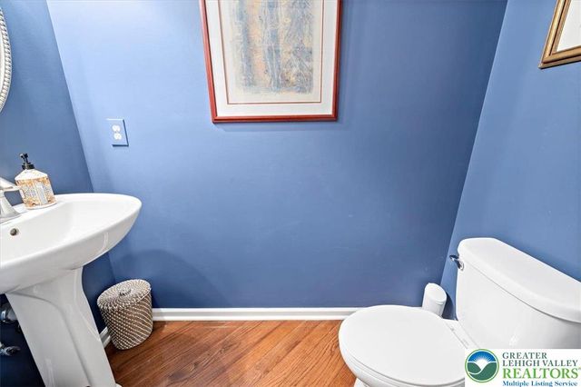 400 Inverness Circle, Easton, PA 18042