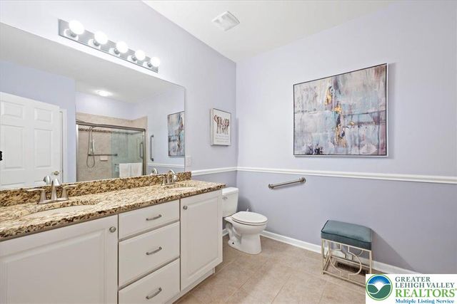 400 Inverness Circle, Easton, PA 18042