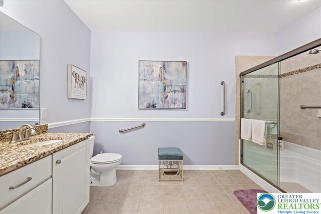 400 Inverness Circle, Easton, PA 18042