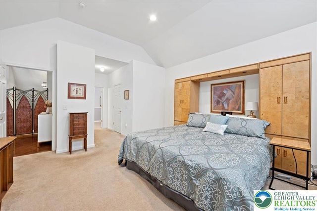 400 Inverness Circle, Easton, PA 18042