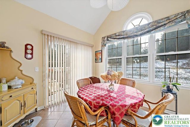 400 Inverness Circle, Easton, PA 18042