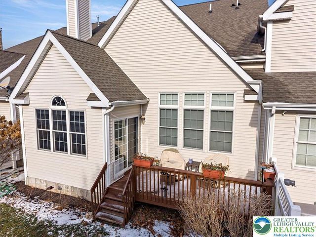 400 Inverness Circle, Easton, PA 18042