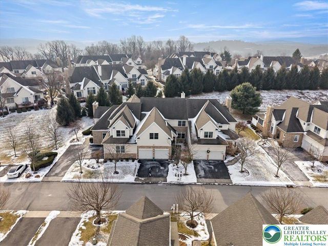 400 Inverness Circle, Easton, PA 18042