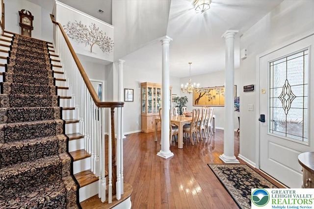 400 Inverness Circle, Easton, PA 18042