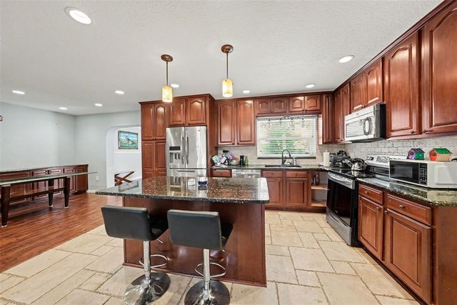 411 MERLIN COURT, Brandon, FL 33510