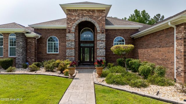 182 Country Squire Lane, Jacksonville, NC 28540
