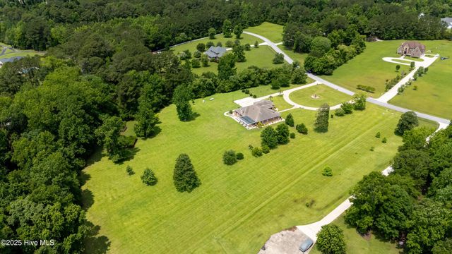 182 Country Squire Lane, Jacksonville, NC 28540