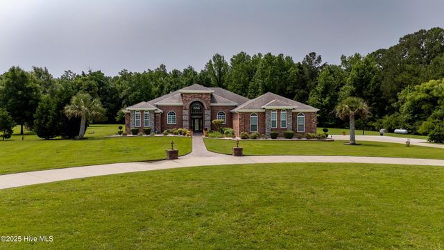 182 Country Squire Lane, Jacksonville, NC 28540
