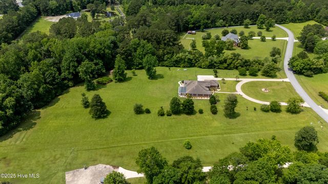 182 Country Squire Lane, Jacksonville, NC 28540