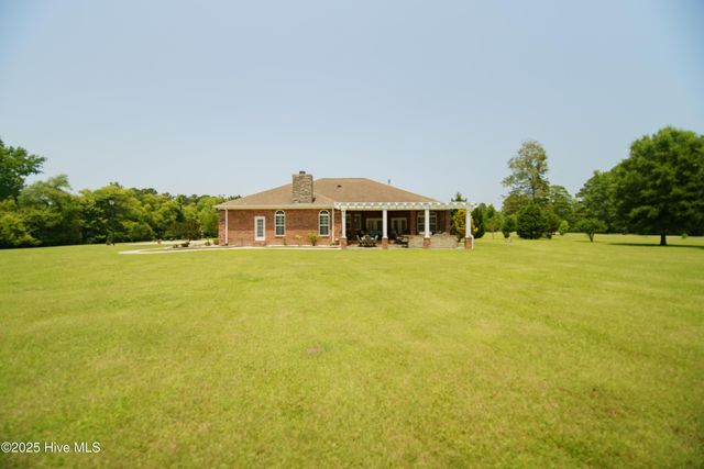 182 Country Squire Lane, Jacksonville, NC 28540