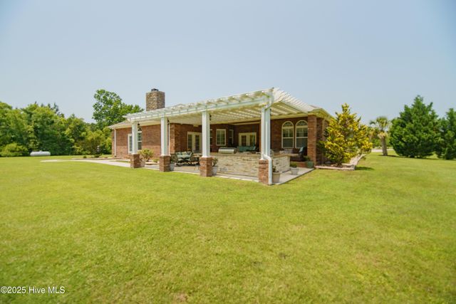 182 Country Squire Lane, Jacksonville, NC 28540