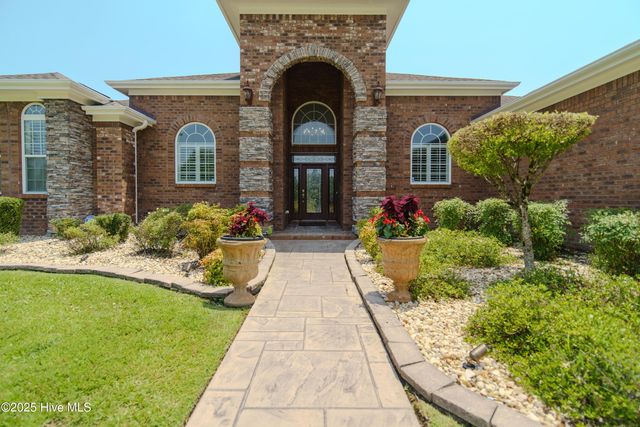 182 Country Squire Lane, Jacksonville, NC 28540