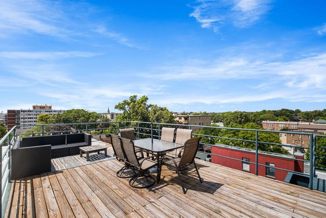 7240 Franklin Street 2C, Forest Park, IL 60130