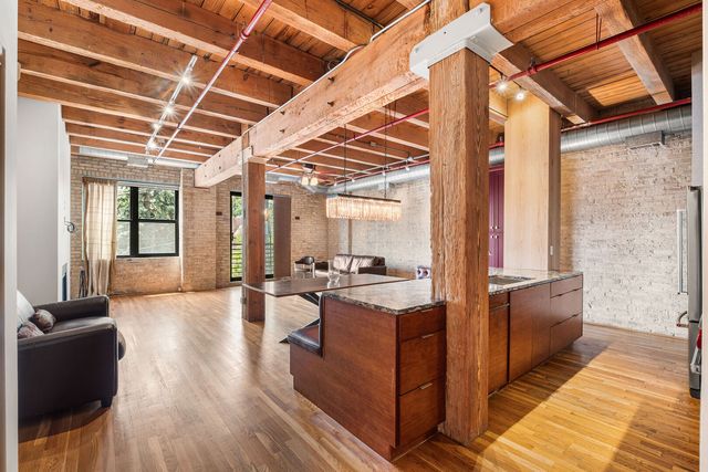 7240 Franklin Street 2C, Forest Park, IL 60130
