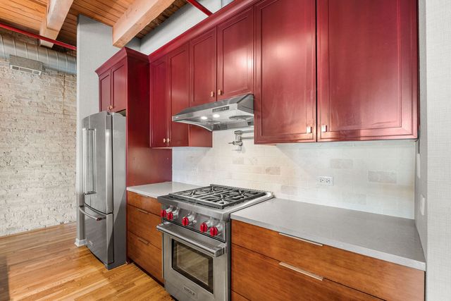 7240 Franklin Street 2C, Forest Park, IL 60130