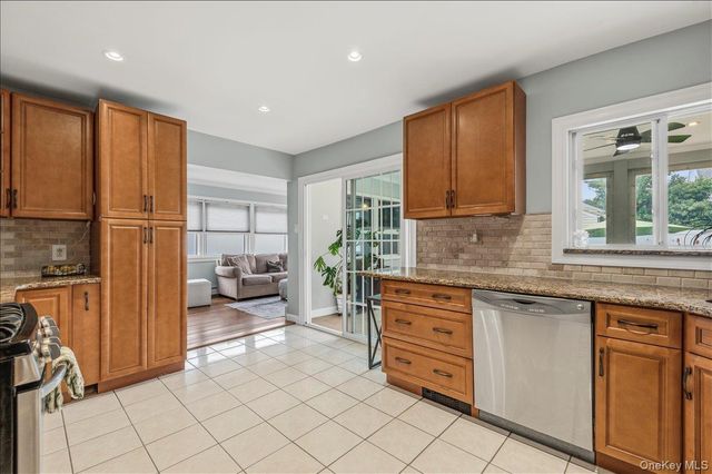 1042 Jefferson Street, Baldwin, NY 11510