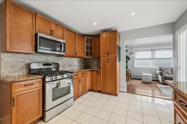 1042 Jefferson Street, Baldwin, NY 11510