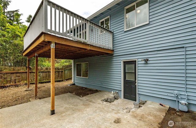 9439 11th Avenue SW, Seattle, WA 98106