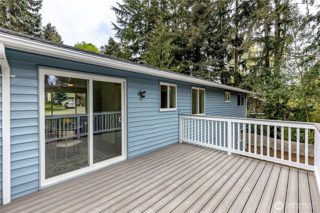 9439 11th Avenue SW, Seattle, WA 98106