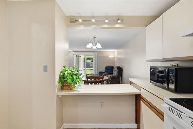 79 Chapin Greene 79, Ludlow, MA 01056