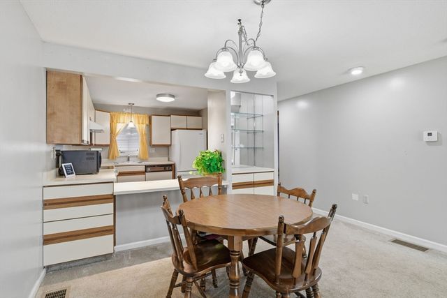 79 Chapin Greene 79, Ludlow, MA 01056