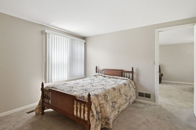 79 Chapin Greene 79, Ludlow, MA 01056