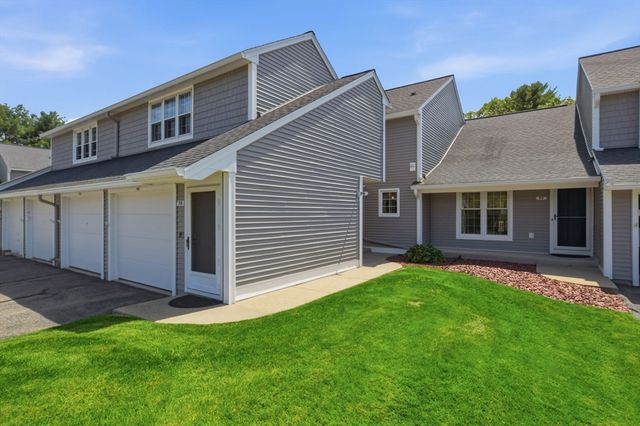 79 Chapin Greene 79, Ludlow, MA 01056