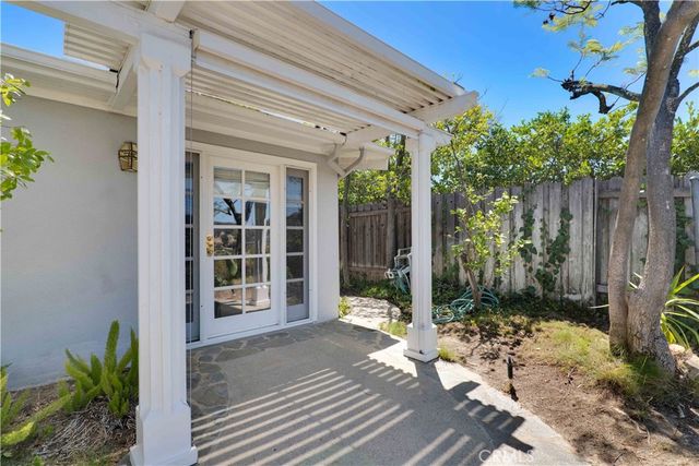3831 Cody Road, Sherman Oaks, CA 91403