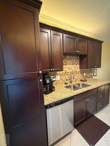 7000 Seawall Blvd, Galveston, TX 77551