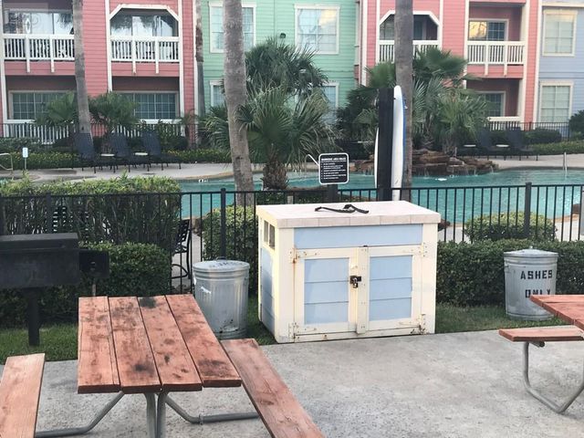 7000 Seawall Blvd, Galveston, TX 77551