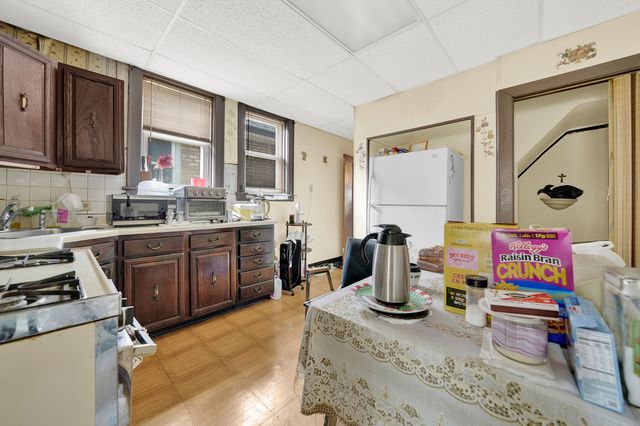 3131 N Major Avenue, Chicago, IL 60634