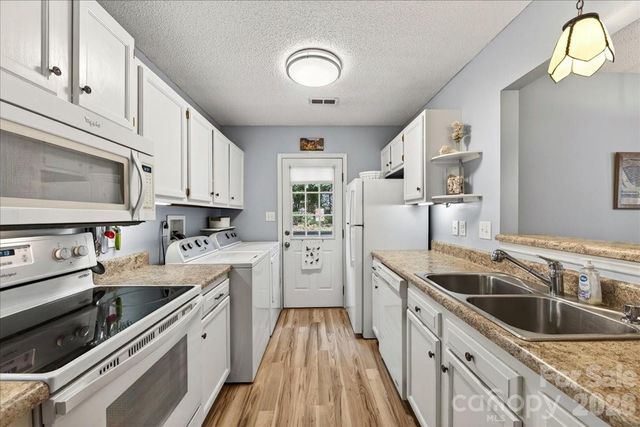 7306 Carrbridge Lane, Charlotte, NC 28226