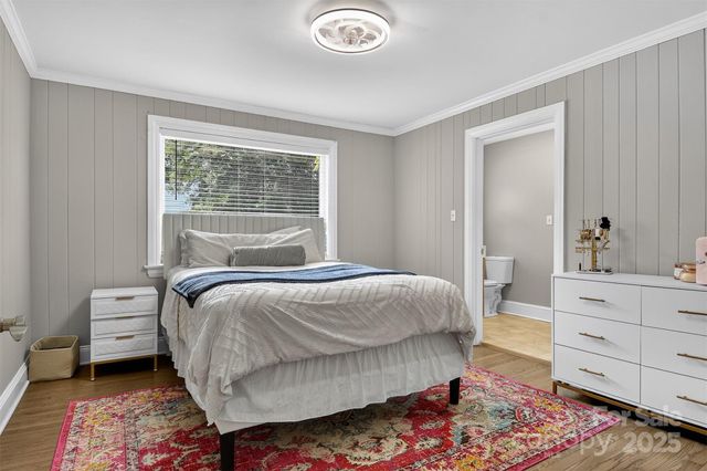 3127 N Center Street, Hickory, NC 28601