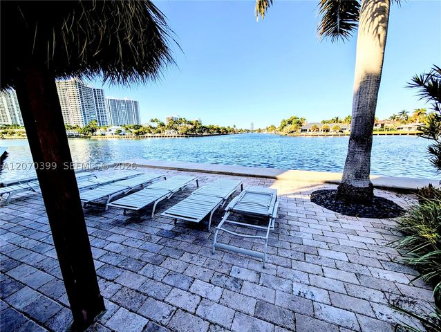3177 S Ocean Dr 125, Hallandale Beach, FL 33009