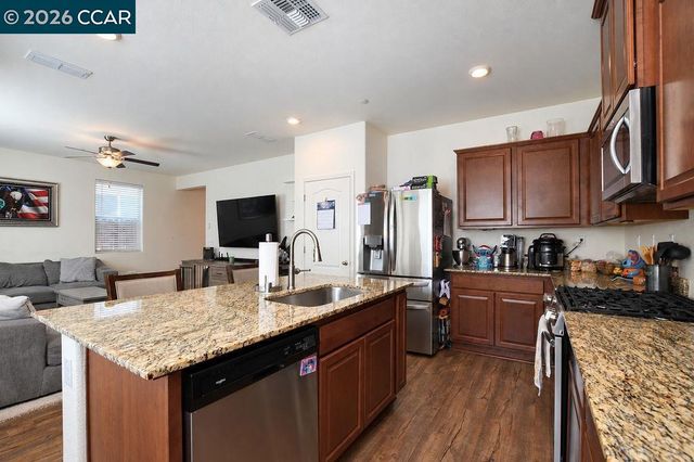 630 Flagstone, Stockton, CA 95206