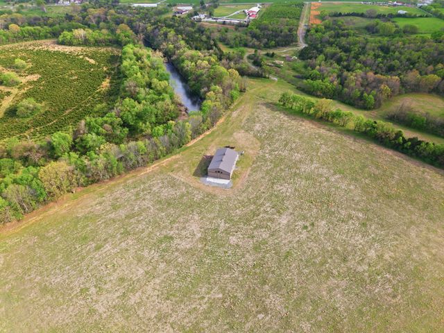 1128 Highway 64, W, Shelbyville, TN 37160