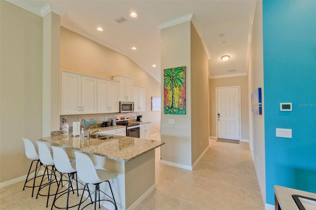 13816 MESSINA LOOP 203, Lakewood Ranch, FL 34211