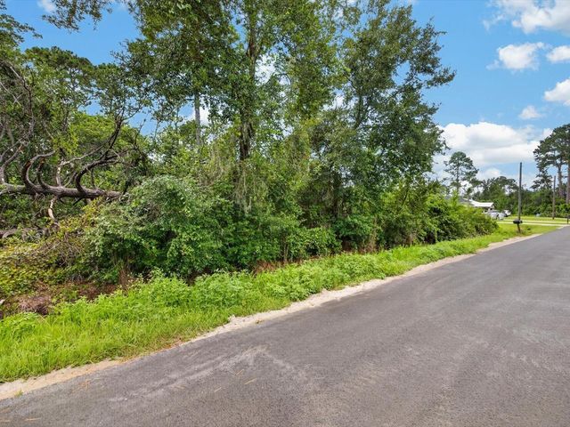 6TH AVENUE, Deland, FL 32724