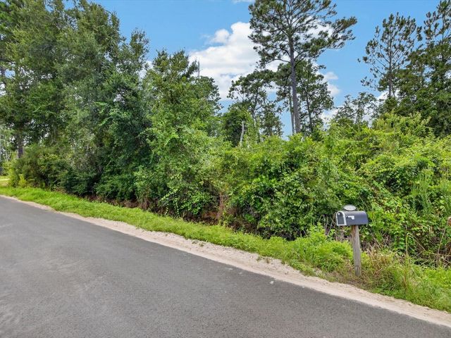 6TH AVENUE, Deland, FL 32724