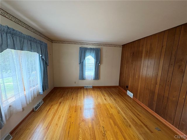 5207 North Street, Vernon, NY 13476
