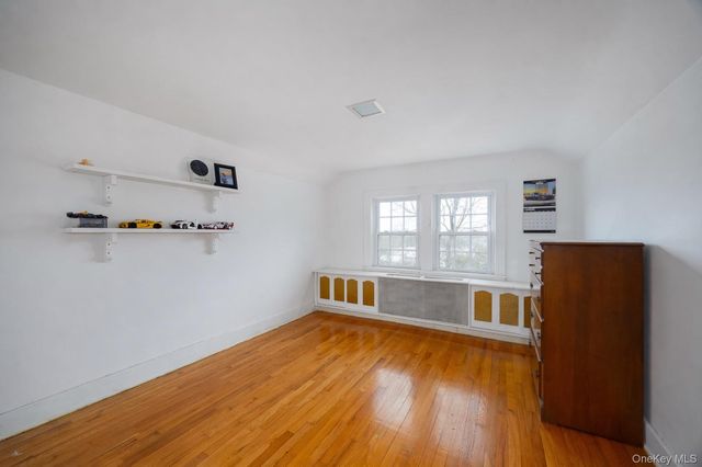 23 Howard Road, Poughkeepsie, NY 12603