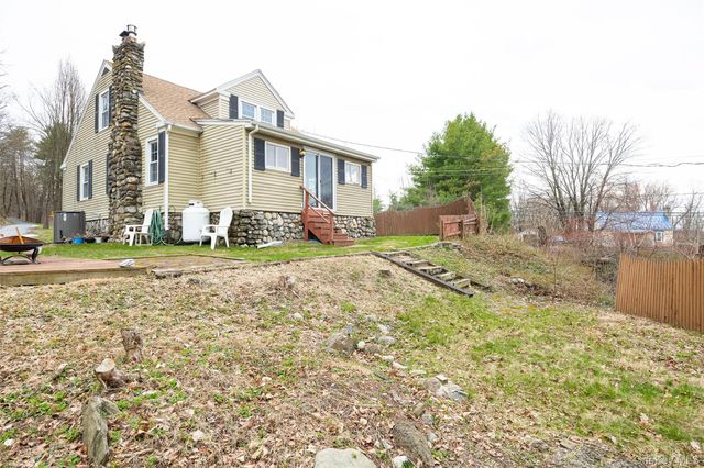 23 Howard Road, Poughkeepsie, NY 12603