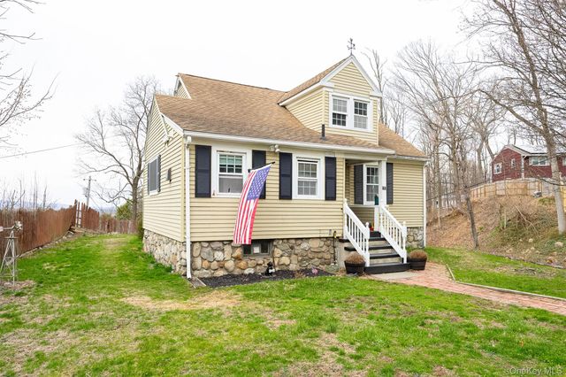 23 Howard Road, Poughkeepsie, NY 12603